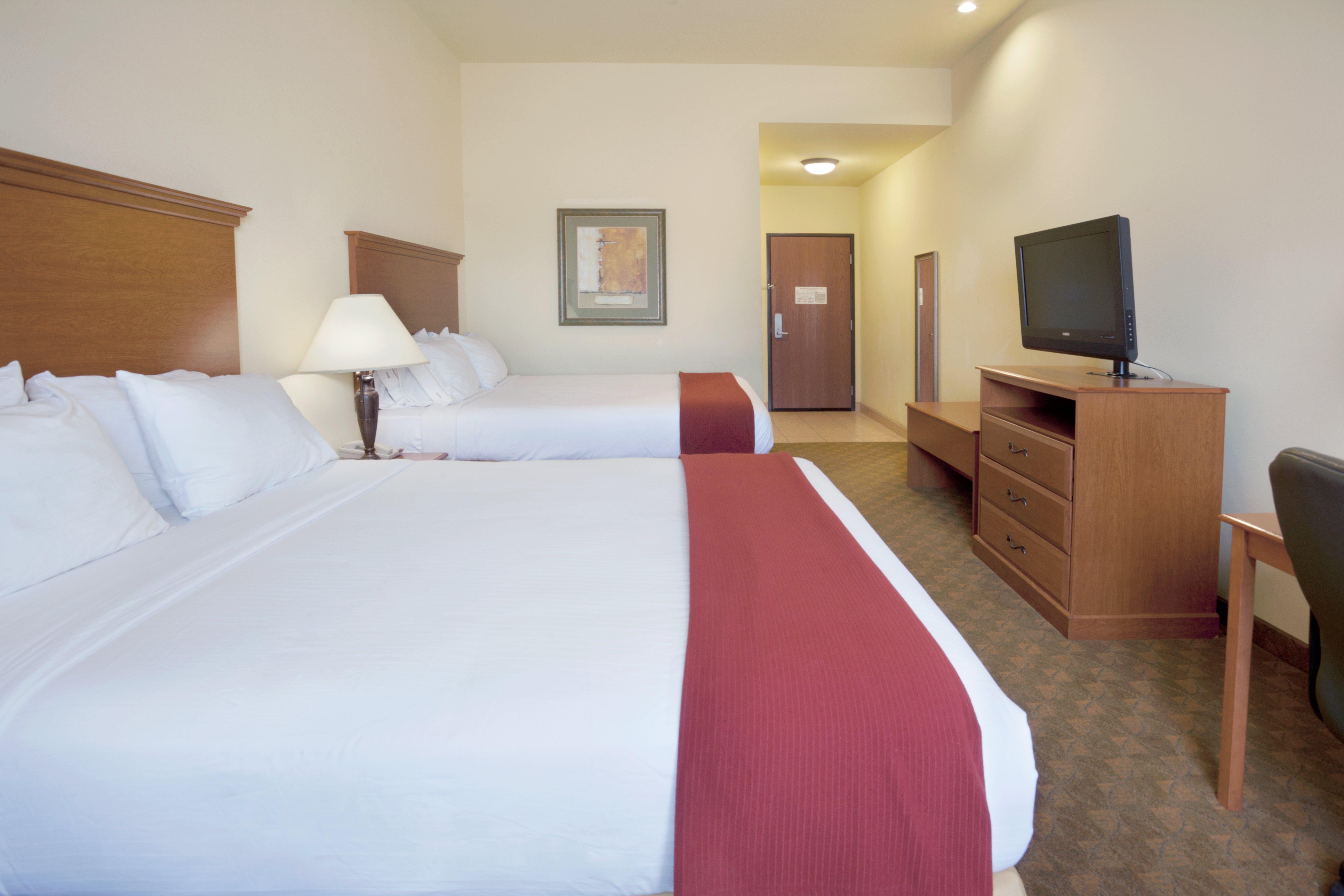 Holiday Inn Express Hotel & Suites Zapata By Ihg Esterno foto