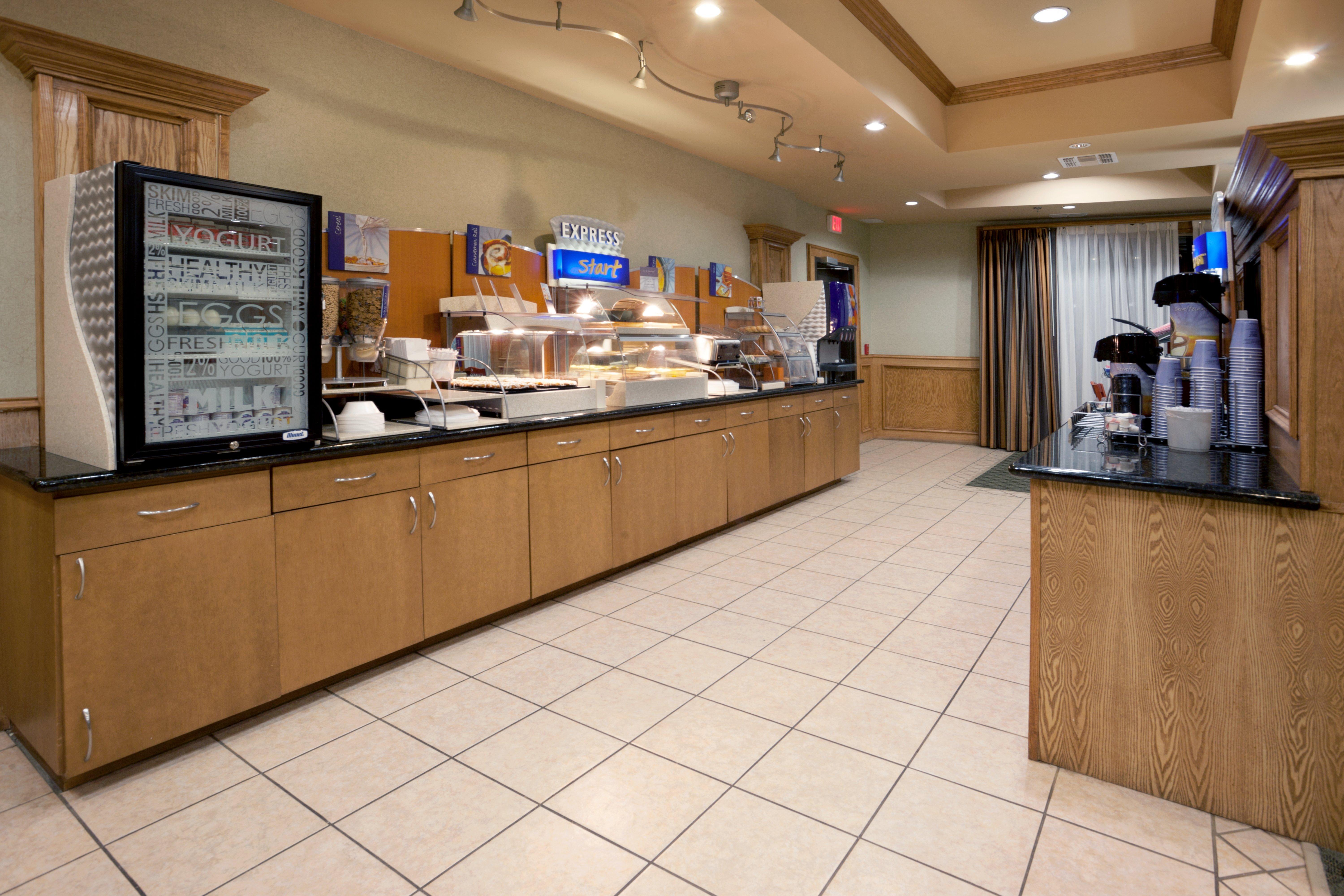 Holiday Inn Express Hotel & Suites Zapata By Ihg Esterno foto
