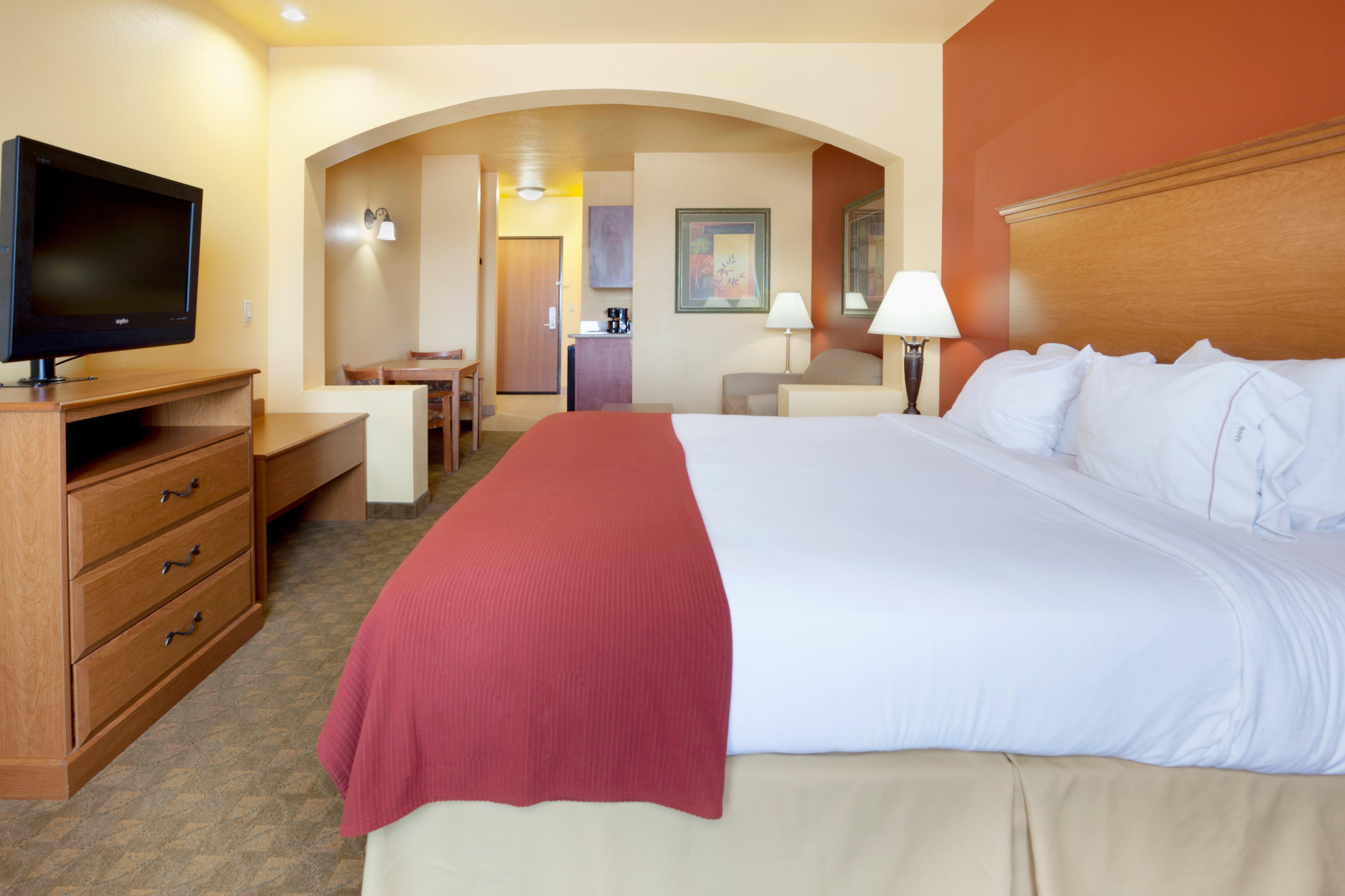 Holiday Inn Express Hotel & Suites Zapata By Ihg Esterno foto